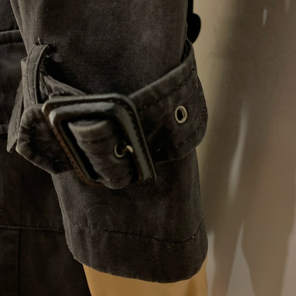 Chloé soft and broken in black trench coat - Picture 6 of 8